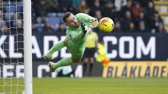 Milionove hviezdy skryl do vrecka brankar Dubravka je suverenom v Premier League
