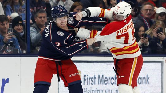 Slovak je ako zurivy pitbull je nemozne ho zastavit V NHL prekonava rekordy Kanadanov predci v tom co je ich domenou