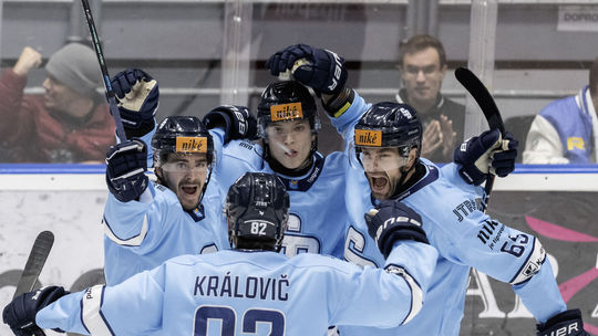 Slovan premenil slager v Trencine na exhibiciu Takac bol vsade V suboji majstra proti novacikovi sa tesil favorit