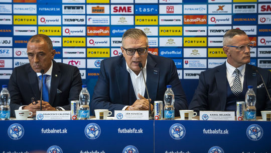 Spor Huliaka so sefom futbalu Zvaz prisiel o statneho sponzora Tipos konci Zvaz reagoval