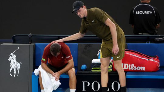 Super hRIESNIKA skONCIl v slZACH SVETOVa dVOjKa sa PRI postupe v MELBOURNE ANI neZAPOtIlA