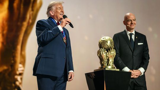 Vylucte Americanov z domacich majstrovstiev sveta Europa hlada sposoby ako zastavit Trumpa v hre je aj turnaj velmoci
