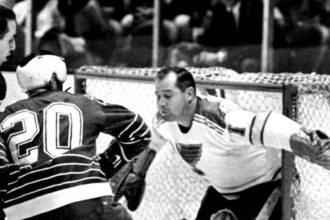 Zomrel Mr Goalie Legendu NHL preslavila fotografia a seria