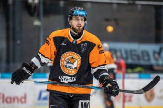 Americky sen Nikomu to neodporucam presiel som obrovskym trapenim Slovaka si vsimli az ked spravil nieco uzasne