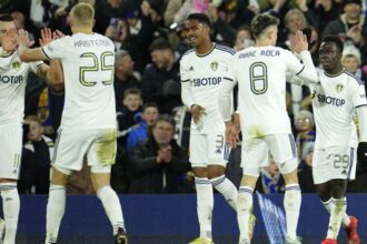 Leeds si doma poradil s Nottinghamom hostia sa golovo presadili az na konci