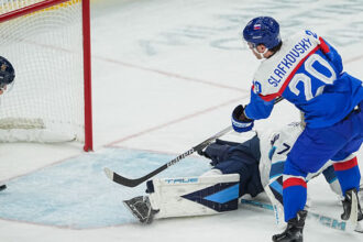 Slafkovsky poslal finskeho brankara na parky jeho golu z bufetu tlieskal aj slovensky viking