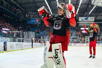 Slovenskeho brankara mozu v Cesku nazyvat pan Nula Po navrate z Milana si pripisal uz deviate ciste konto v sezone