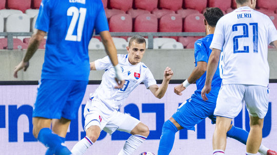 Zaujimavy ulovok pre jesenneho vicemajstra Dunajska Streda ziskala slovenskeho reprezentacneho obrancu