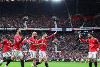 zlepsenie manchestru pod novym trenerom pocitil aj tottenham kritizovany gyokeres zabezpecil vitazstvo lidra