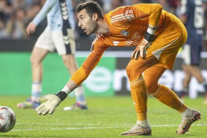 Cervena karta zastavila Lyon Brankar Greif sa luci s Eurposkou ligou Celta Vigo postupila