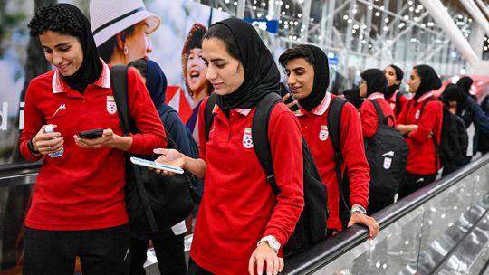 Drama iranskych futbalistiek Bezpecny dom bol odhaleny Teheranu ho prezradila spoluhracka
