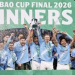 Hrdinom duelu gigantov netradicny strelec Bezzuby Arsenal trofej pre Manchester City