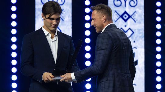 Jeden z najlepsich Slovakov ktori kedy hrali hokej Slafkovsky sa zmenil uz nie je ako predtym