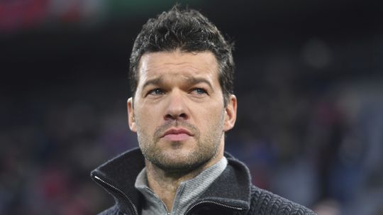 Legendarny Nemec prvykrat prehovoril po strate milovaneho syna Po kazdej vete potreboval prestavku