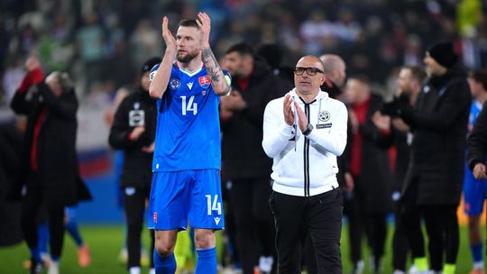 Na okrajoch slovenska veselica v obrane Calzonu a spol trapia zranenia i kostlivec v skrini pred Kosovom