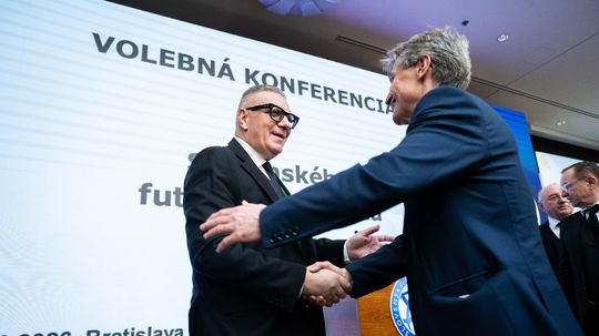 Prvykrat to delegati odmietli Kovacik chce opat zalozit majetok SFZ v prospech banky