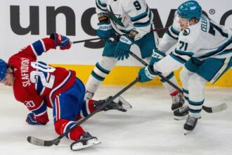 Slafkovsky zaznamenal 30 asistenciu Kopitar prekonal historicky rekord Kings