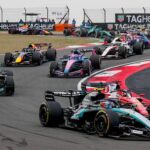 Start ciel V Cine dominoval taliansky mladik Antonelli Hamilton na podium Verstappen mimo trate