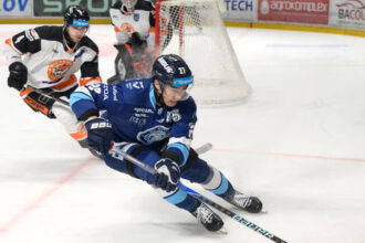 Vyuili nedisciplinovanost supera Nitrania si na domacom lade vybojovali mecbal na postup