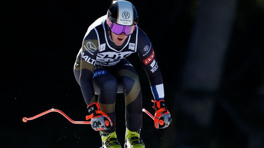 najviac utrpel hrudnik finsky lyziar spadol rychlostou 100 kmh a skoncil v nemocnici