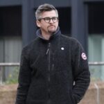 poskodeny skoncil v nemocnici so zraneniami tvare a rebier byvaly hrac manchestru city sa ocitol v putach