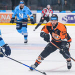Chybami pomohli Nitre k vitazstvu Dvaja rozhodcovia v play off ukoncili zapas