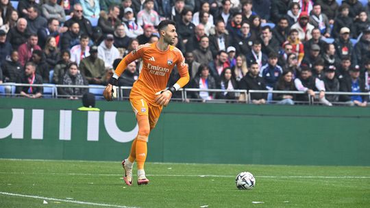 Desiatym cistym kontom sa vyrovnal lidrovi Greif udrzal Lyon