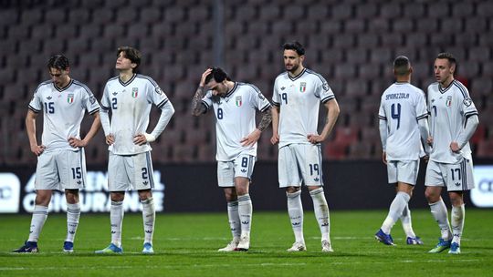 Minister sportu zatlacil sef rezignoval Taliansko po blamazi s Bosnou prislo o prezidenta zvazu