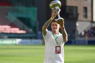 Na Calzonu nemame ale aspon je to na telefony Skrtel sa pustil do SFZ a Kovacika