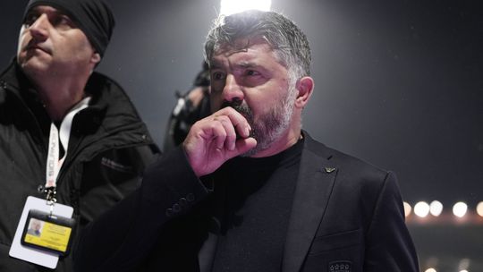 vsestci domov sme narod zlyhani naposledy uspeli ked este neboli iphony co sa to vlastne pokazilo