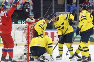 Paradna golova prestrelka Cesi prekvapili Svedsko Kanada sa dlho trapila styri asistencie Crosbyho