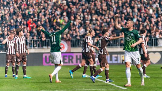 Wolfsburg s Vavrom zatial unikol zostupu V priamom suboji poslal do druhej ligy St Pauli