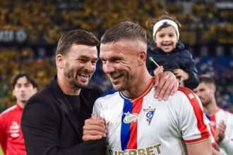 legendarny podolski konci karieru stane sa majitelom gasparikovho gorniku zabrze