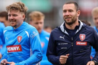 Bud zostanes alebo dostanes padaka Lotyshi sa so Slovakom neparali Po Sofiinnej volbe pomaha Chechom na MS s lietanm