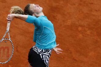 Ceska radost v Parizi Vo finale stvorhry uspeli Siniakova s Townsendovou Ceska ziskala uz 11 grandslamovy titul