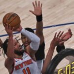 Domaci prehravali uz o 29 bodov Historicky obrat New Yorku Knicks od titulu ich deli len jedna vyhra