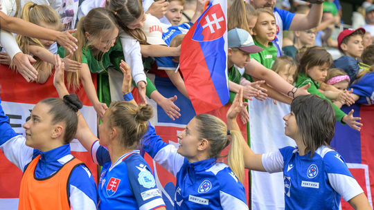 Nemam co hodnotit nas vykon bol katastrofalny ostre slova nahnevaneho slovenskeho trenera po debakli cesta na ms sa komplikuje