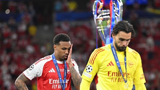 Pycha Londyna Chelsea zosmienila Arsenal ktory vo finale predviedol antifutbal