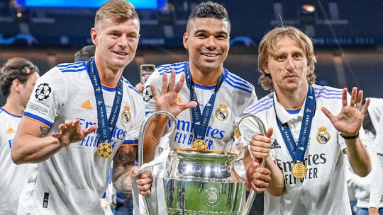 Slovensky futbal ma ambicie siahnut po hviezdach Casemiro v satni Humeneho Toure v jednaniach so Slovanom