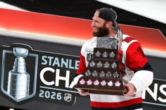 Staal ziskal Conn Smytheovu trofej pre najuzitocnejsieho hraca play off