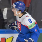 Vyborna sprava z NHL Mlady Slovak ostava v zamor Chromiak predlzil zmluvu s Los Angeles Kings