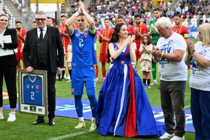 Vypocul si hymnu od manzelky dorovnal hamsika a rozlucil sa Peter Pekarik ukoncil reprezentacnu karieru