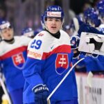 Zlaty strelec z finalu moze nasledovat legendarneho Hossu O ineho sikovneho Slovaka ma zaujem aj Montreal za Slafkovskeho