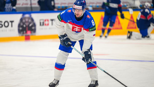 Zvysia sa jeho sance na NHL Novy klub v zamori ma pravo na Okuliara