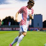 ked vnuk pastiera koz caroval v rusku skakali sme do fontany predtym videl ako mu srbi zastrelili milovanu osobu