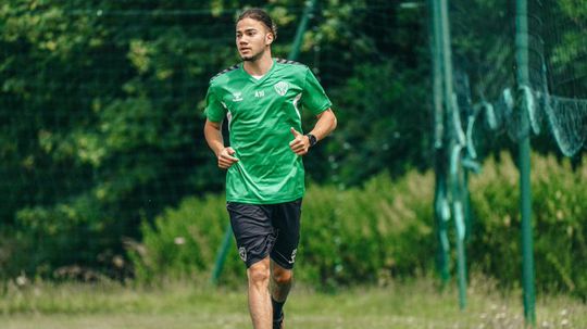 tragicka smrt mladeho futbalistu klub reaguje s obrovskym zarmutom