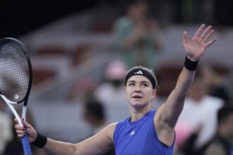Drama v ceskom derby vo Wimbledone Svetova jednotka Sobolenkova prekvapujuco konci