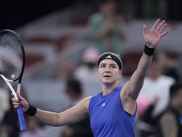 Drama v ceskom derby vo Wimbledone Svetova jednotka Sobolenkova prekvapujuco konci