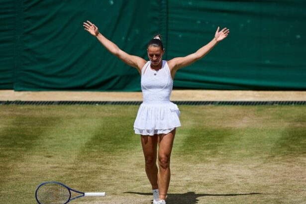 Potvrdila uloha favoritky Ukrajinka Kostukova postupuje na Wimbledone