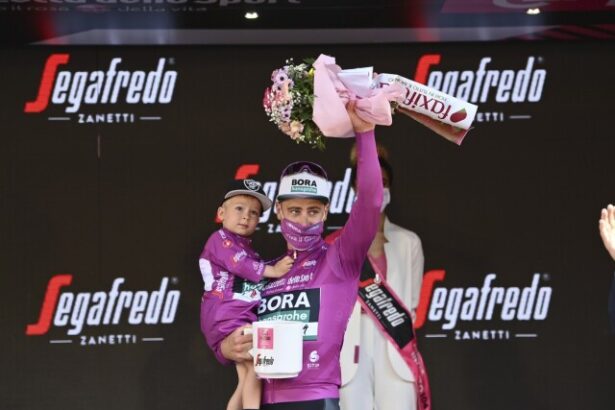 Sagan bez okolkoh ked som sa rozbity a krvavy vratil domov syn mi povedal ocko nechcem skoncit ako ty
